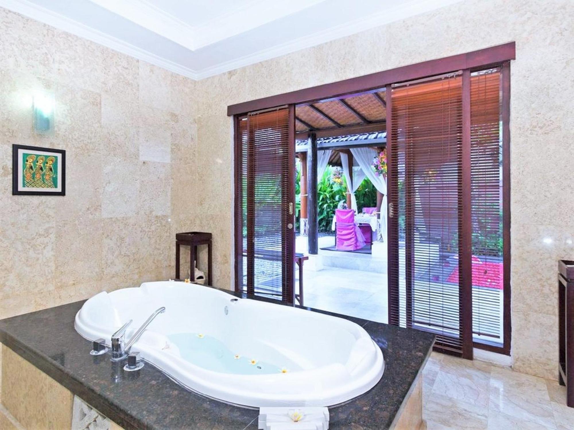 One Bedroom Private Villa Kuta Seminyak Exterior foto